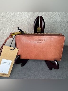 Margot New York Brown Leather Wristlet Wallet Bifold Zip Snap Genuine Leather